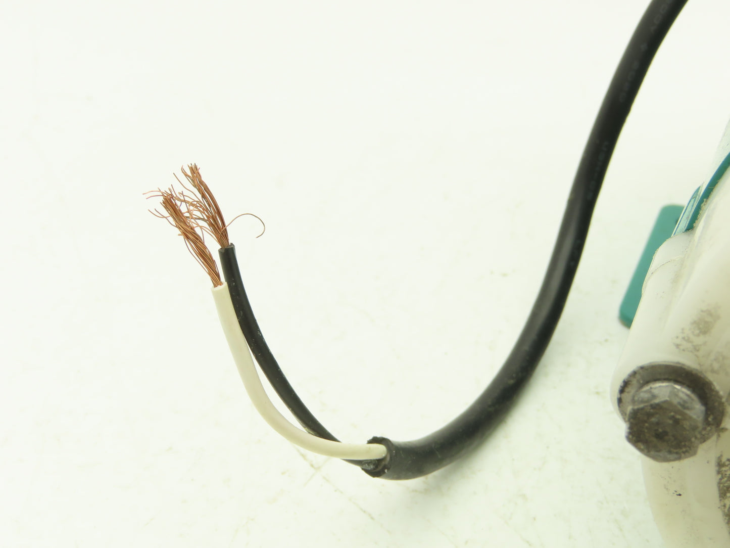 Iwaki MD-40RM Magnetic Drive Water Pump 3/4"Poly Plastic 220V 3PH 52 L/min