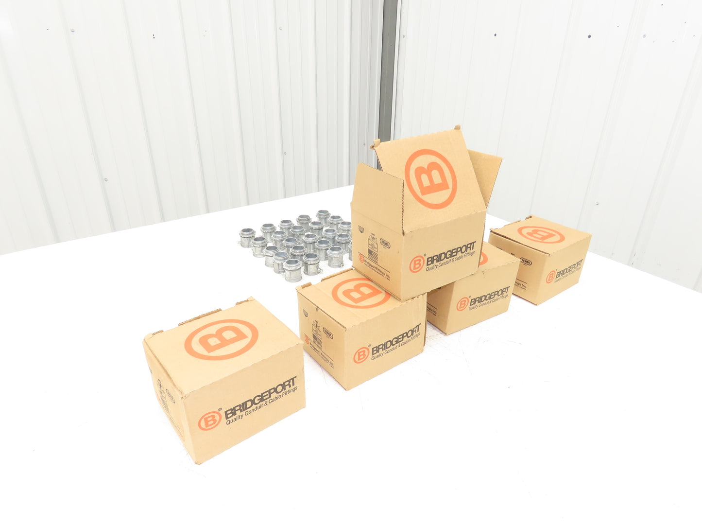 Bridgeport 232-DC2 EMT 3/4" Set Screw Connector 25 Per Box Lot of 5 Boxes