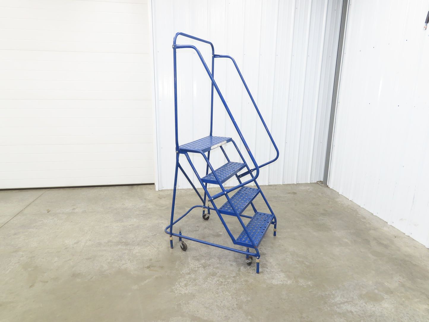 Ballymore Rolling Ladder 4 Step 10" Work Platform 38" Top Step 300lbs 24" W