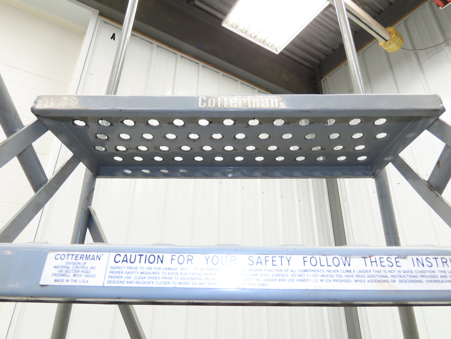 Cotterman Metal Rolling Ladder 5-Step 50"H Platform 24x7"Tread 80"H 30"W 450Lb