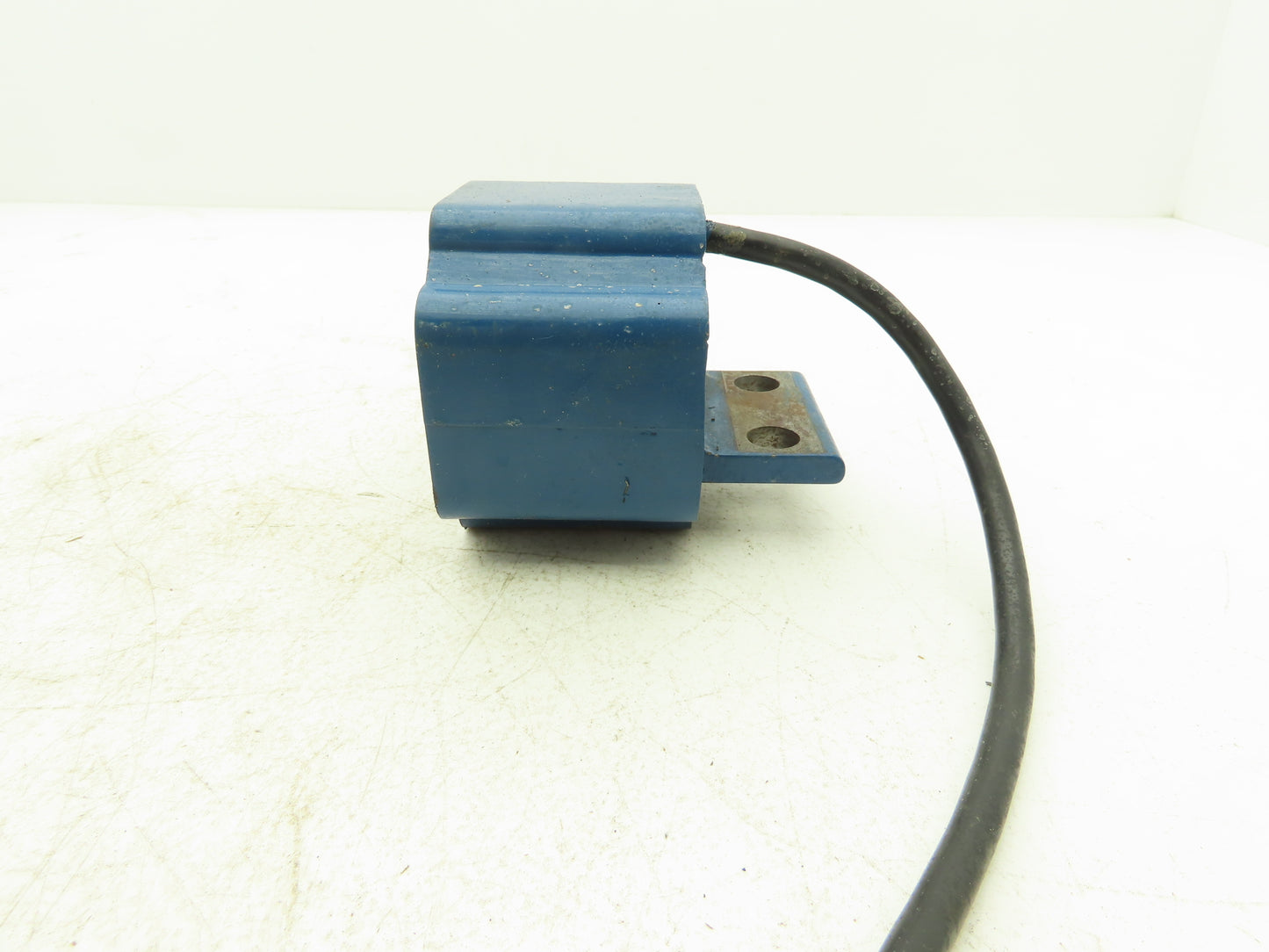 Service Engineering 25-1020 Vibratory Feeder Bowl Electromagnet 115VAC Lot of 6