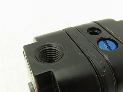 Numatics R800-02DT Pneumatic Air Precision Regulator 2-40PSI 150 PSI Max