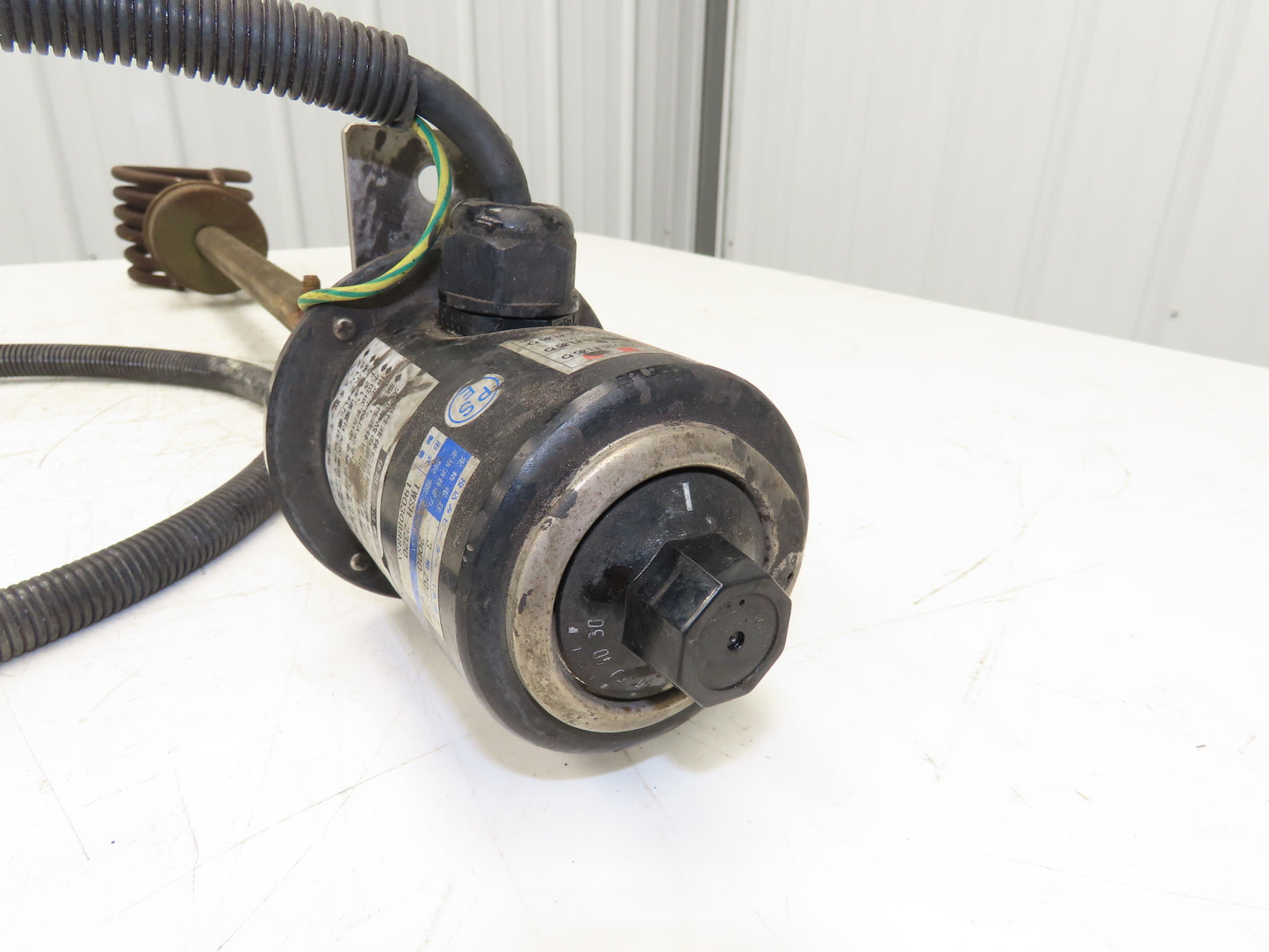 Izumi Denetsu TWSH-2320  30" Immersion Coil Water Heater 2000W 220V 3PH Flanged