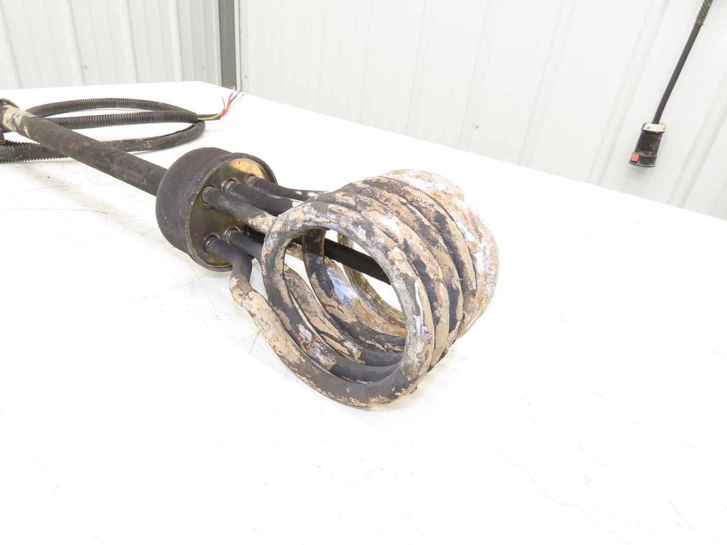 Izumi Denetsu TWSH-2320  30" Immersion Coil Water Heater 2000W 220V 3PH Flanged