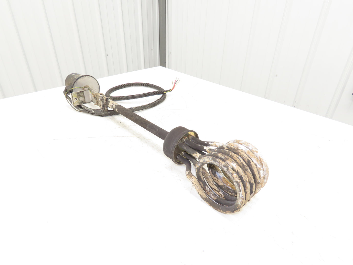 Izumi Denetsu TWSH-2320  30" Immersion Coil Water Heater 2000W 220V 3PH Flanged