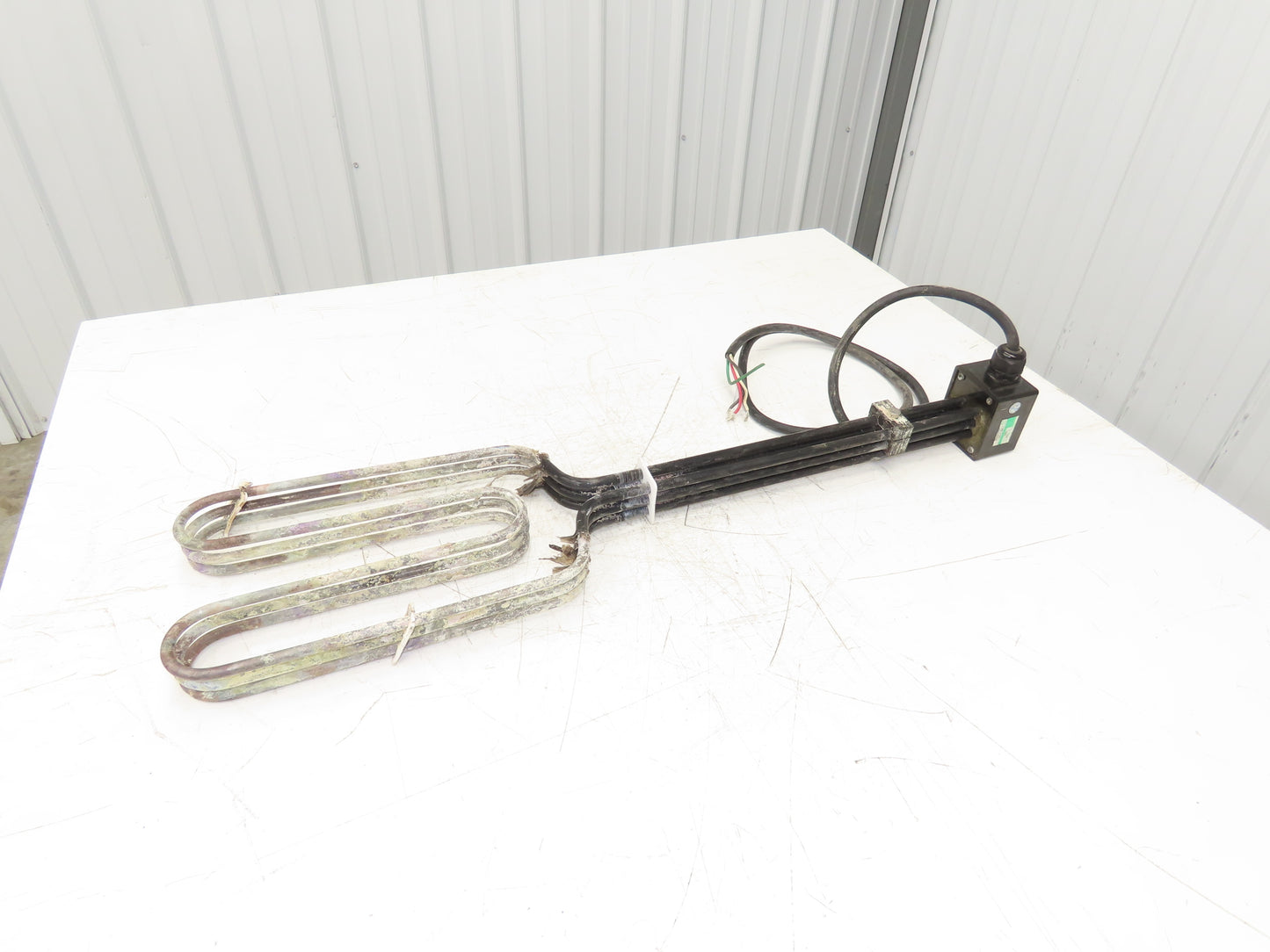 Izumi Denetsu FANH-2340  33" Immersion Element Water Heater 4000W 220V 3PH