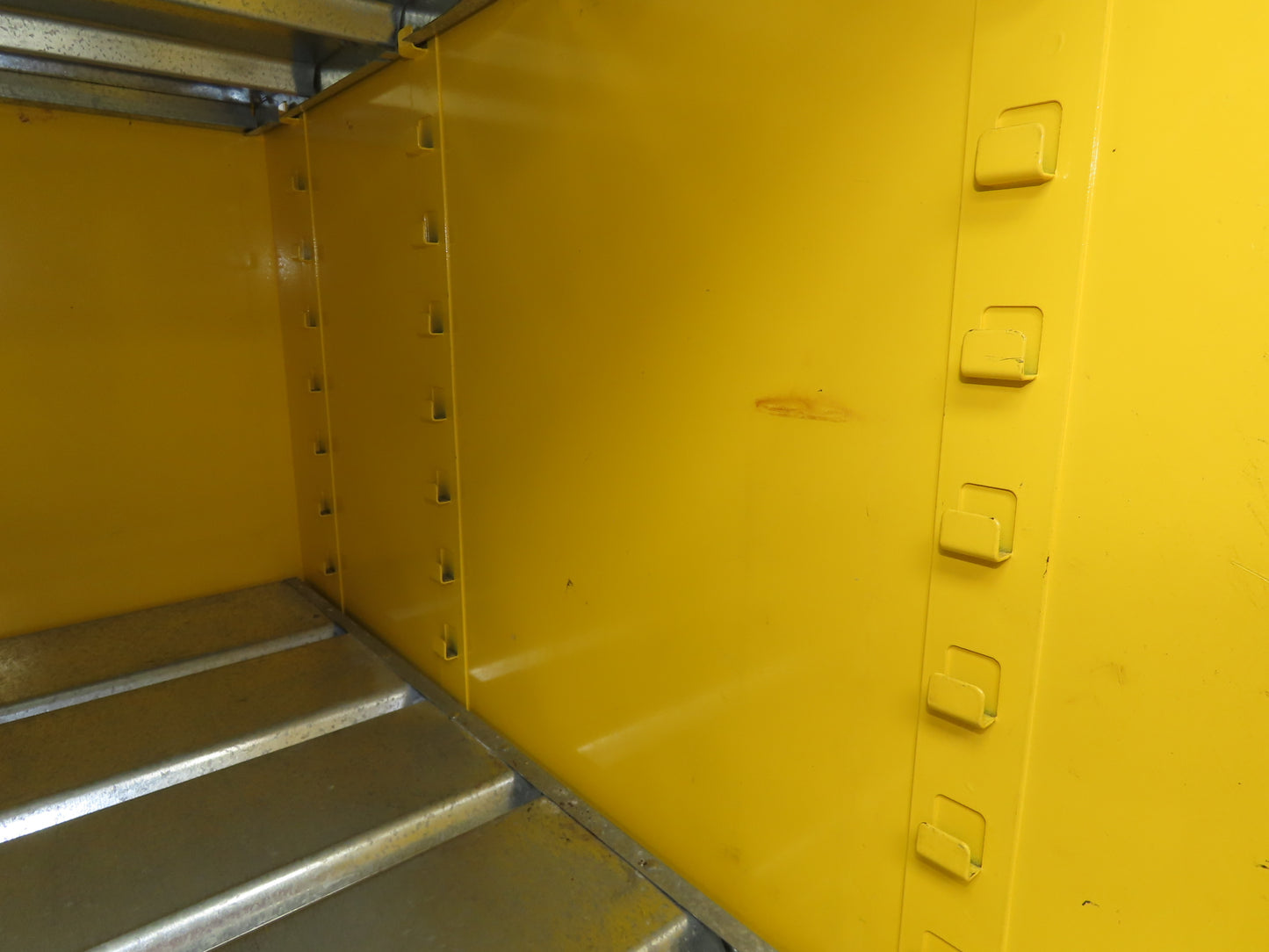 Justrite 25600 Flammable Safety Cabinet 60 Gallon Yellow Flammable Liquid