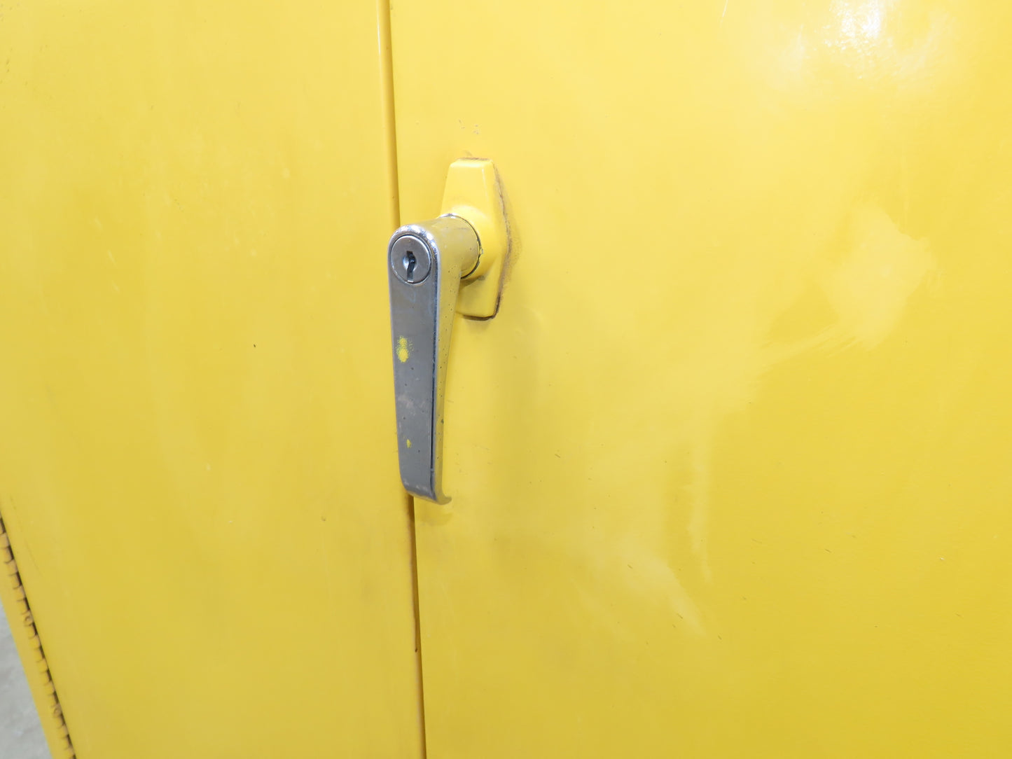 Justrite 25600 Flammable Safety Cabinet 60 Gallon Yellow Flammable Liquid