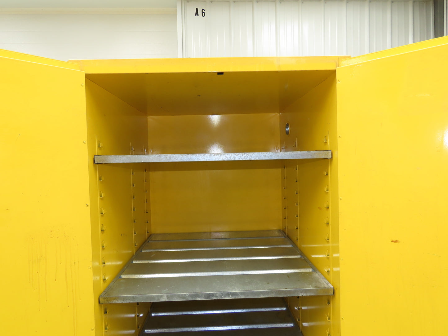 Justrite 25600 Flammable Safety Cabinet 60 Gallon Yellow Flammable Liquid