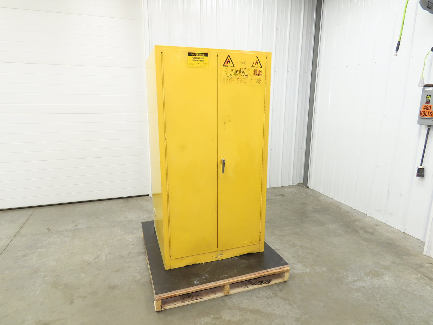 Justrite 25600 Flammable Safety Cabinet 60 Gallon Yellow Flammable Liquid