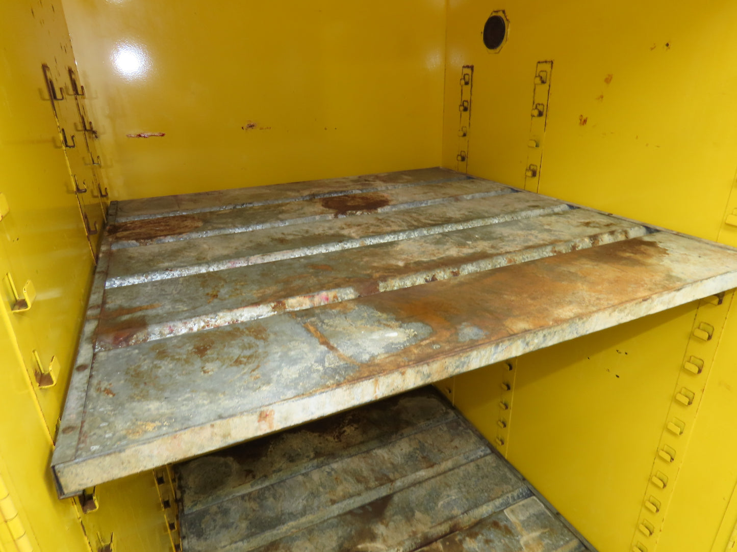 Justrite 25600 Flammable Safety Cabinet 60 Gallon Yellow Flammable Liquid