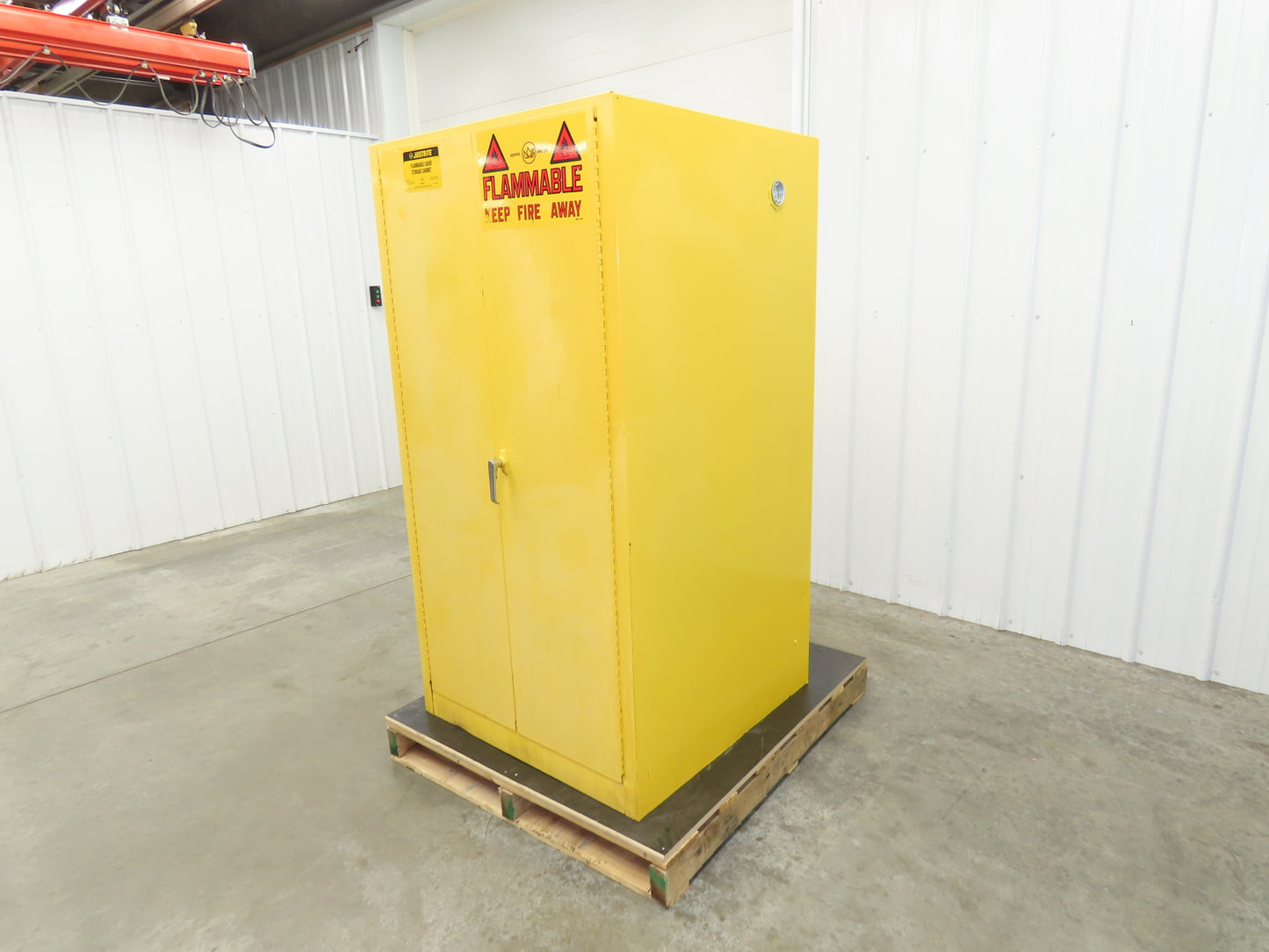 Justrite 25600 Flammable Safety Cabinet 60 Gallon Yellow Flammable Liquid