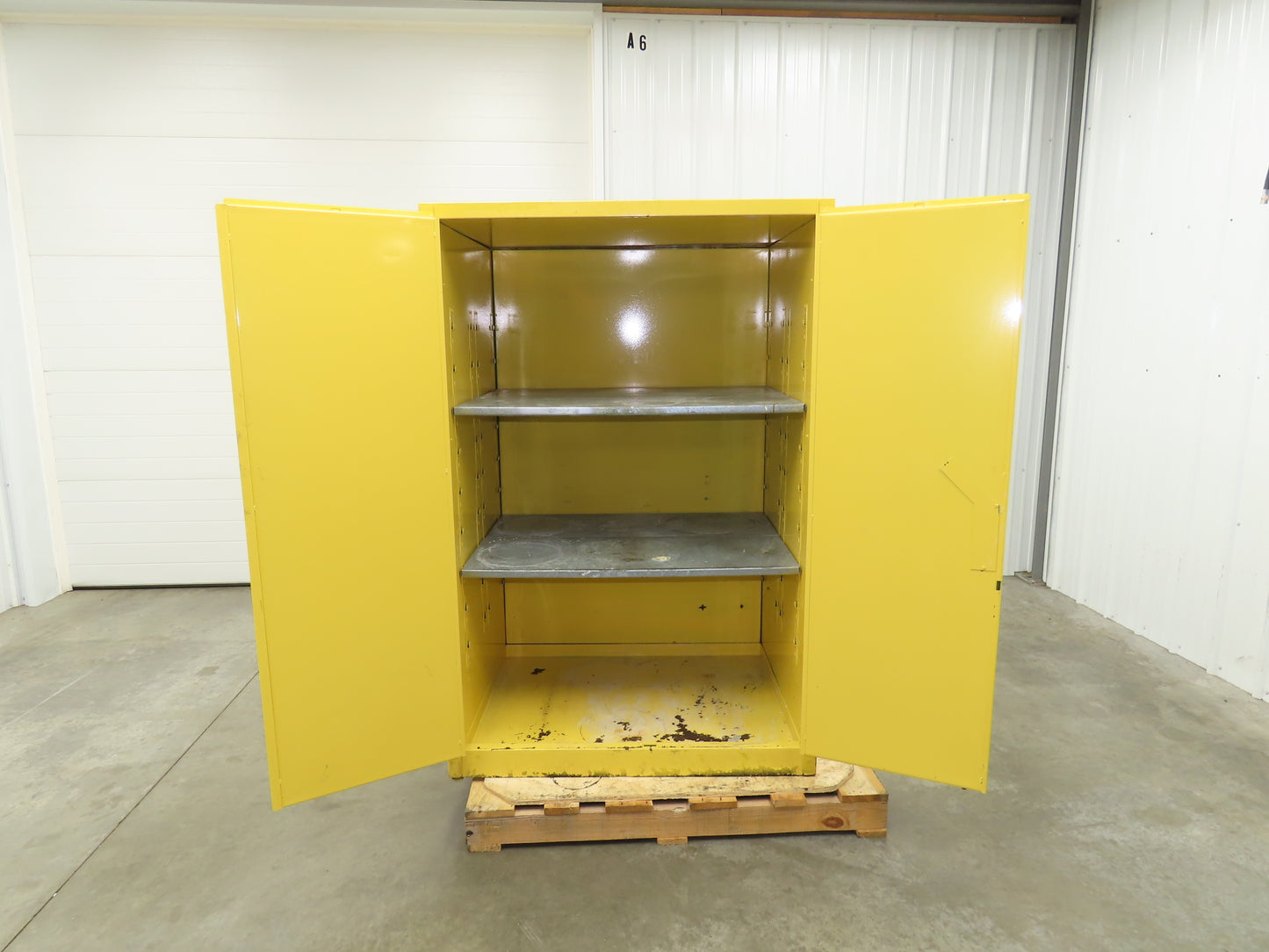 Eagle 1992 Flammable Liquid Safety Cabinet Yellow Dual Door 90 Gallon 43x34x65"