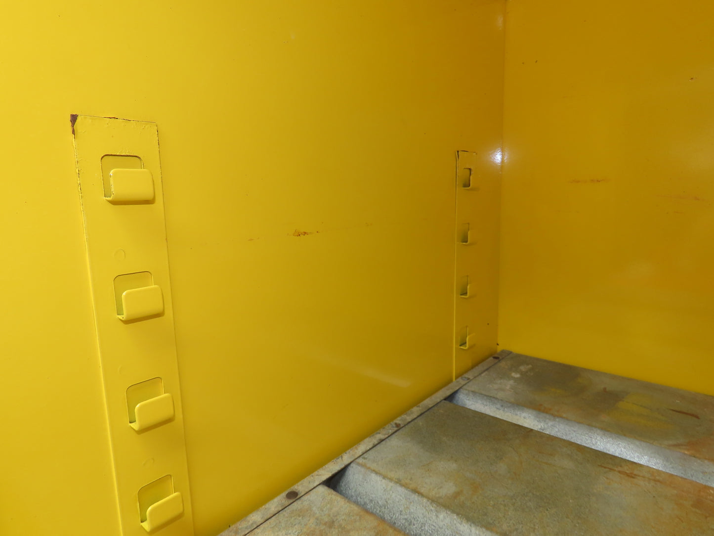 Justrite 25730 Yellow Flammable Safety Cabinet Dual Door 22 Gallon Liquid