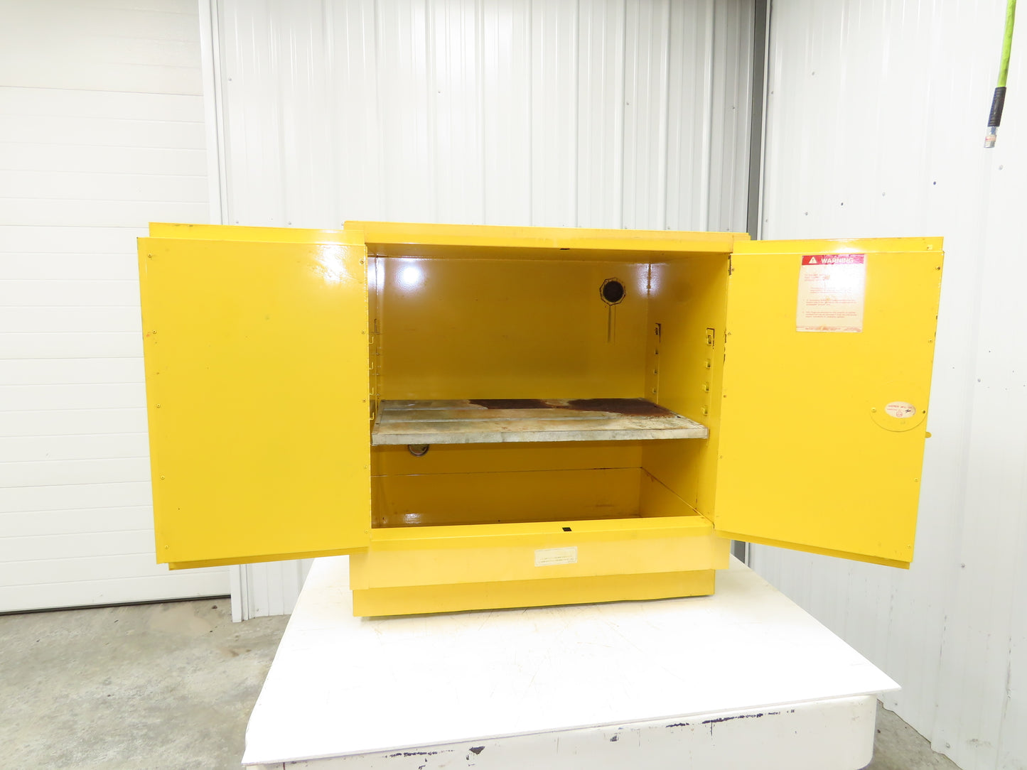 Justrite 25730 Yellow Flammable Safety Cabinet Dual Door 22 Gallon Liquid