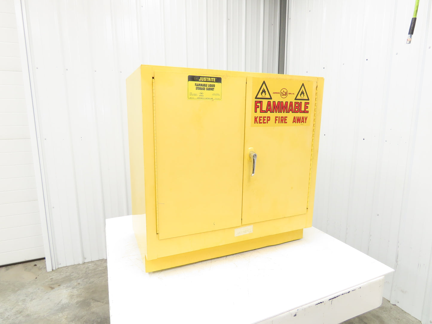 Justrite 25730 Yellow Flammable Safety Cabinet Dual Door 22 Gallon Liquid