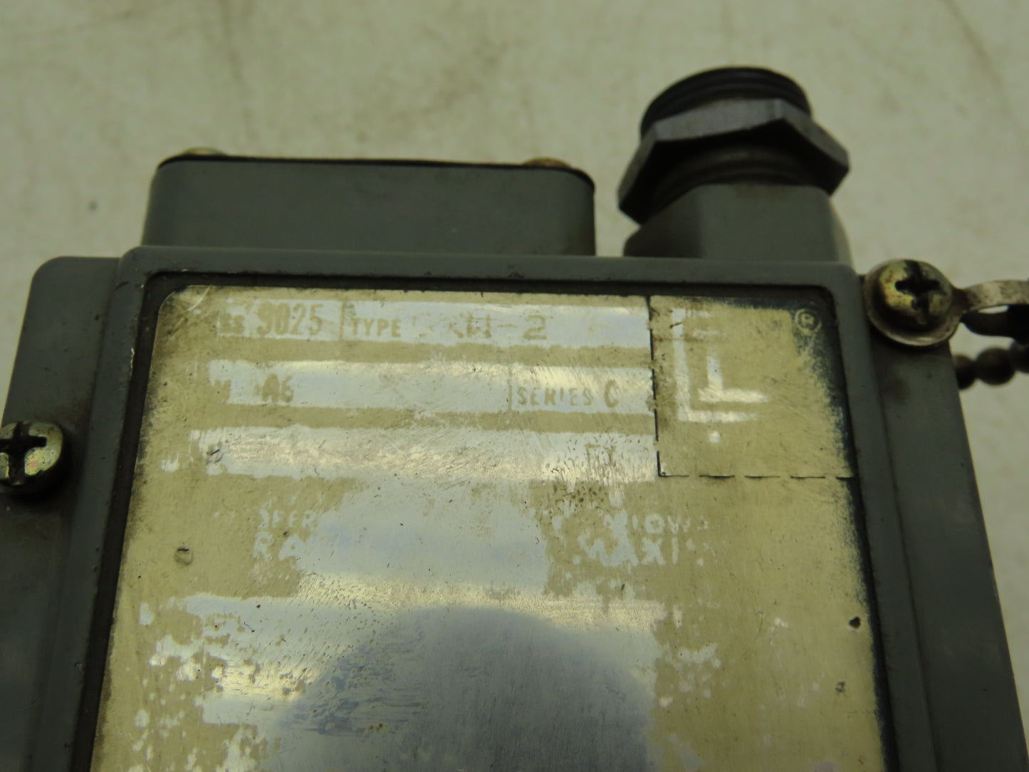 Square D GXW-2 Temperature Switch 85-145° F Class 9025 Form A6 Series C No Probe