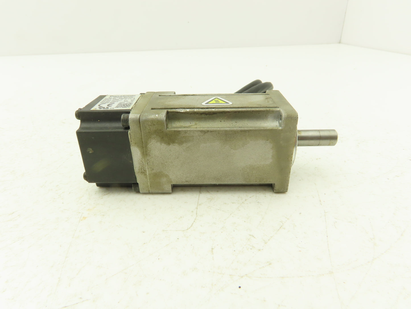 Panasonic MSMD012G1A Servo Motor 3Ph 73V 1.1A .1KW 3000RPM 200Hz 8mm Shaft