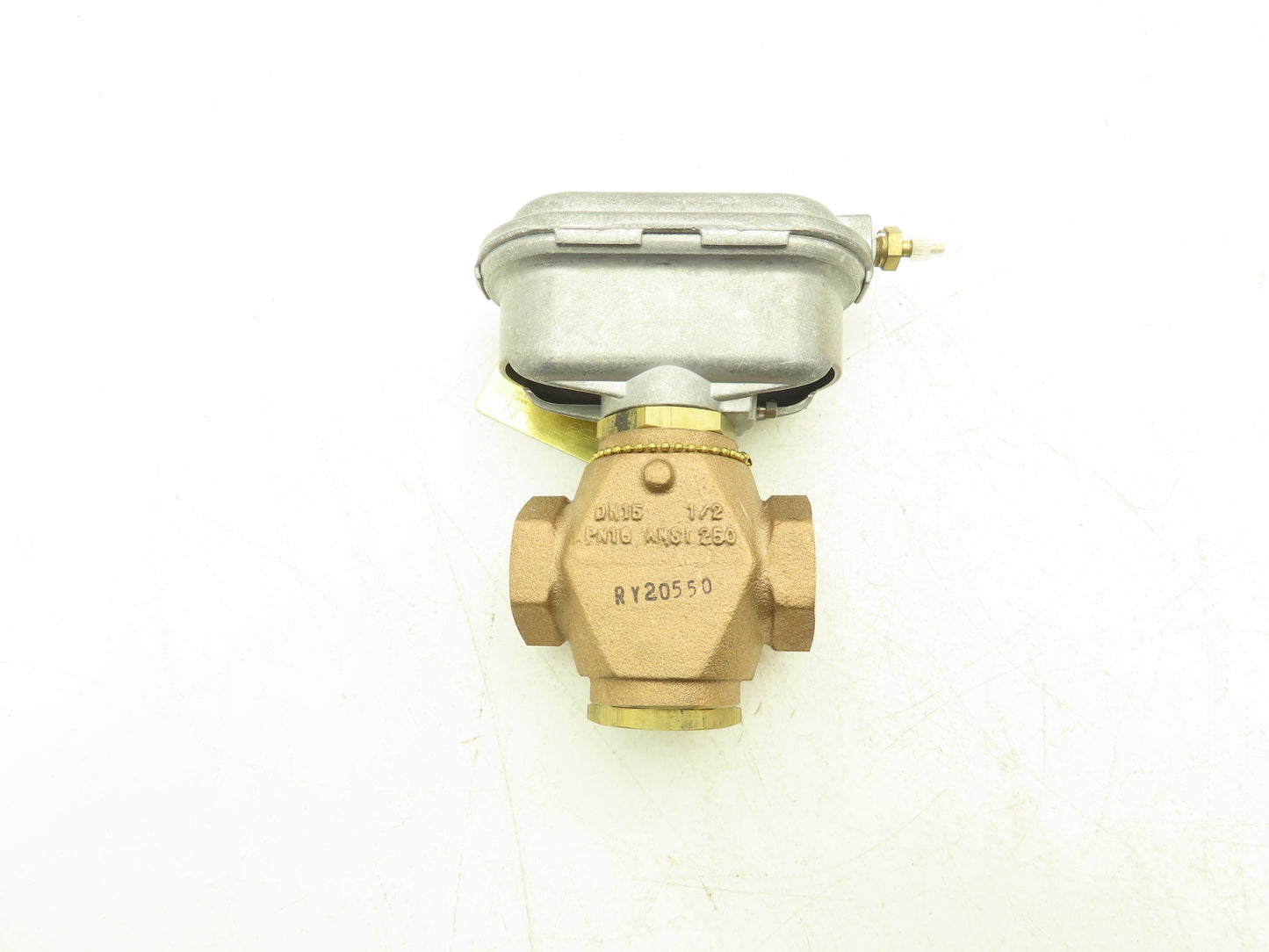 Johnson Controls VG7441CS+3801E0 Threaded 1/2"NPT Globe Valve Pneumatic Actuator