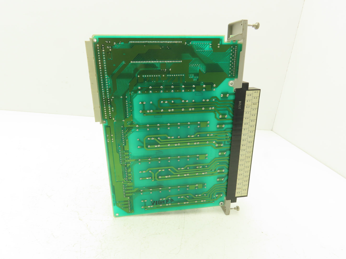 Siemens 505-4832 Digital Output Module PLC Rack E-Stand 110/220 AC Output