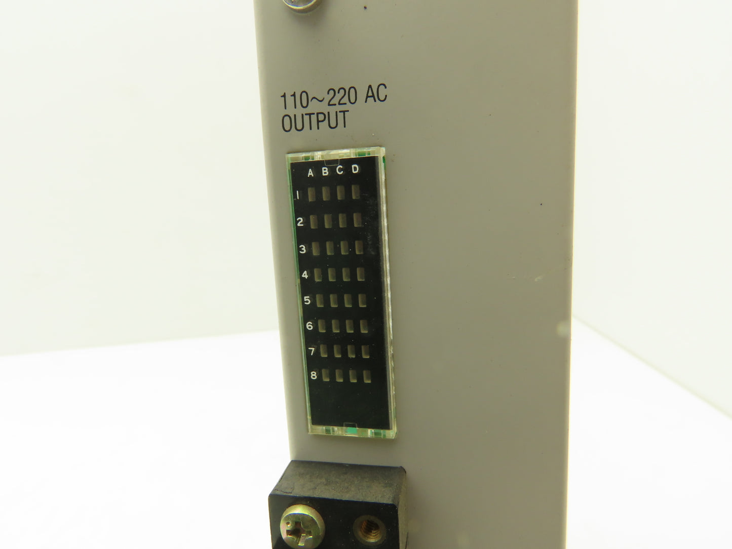 Siemens 505-4832 Digital Output Module PLC Rack E-Stand 110/220 AC Output