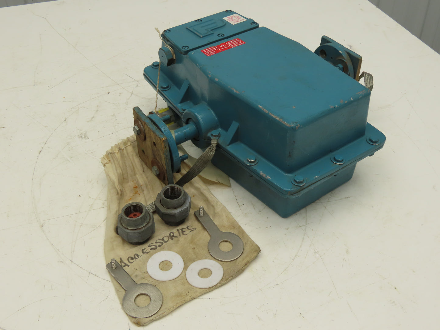 Fischer Porter 10D1419A Mag X Flow Meter 1/2" ANSI 120V 275PSI 1.6GPM Teflon