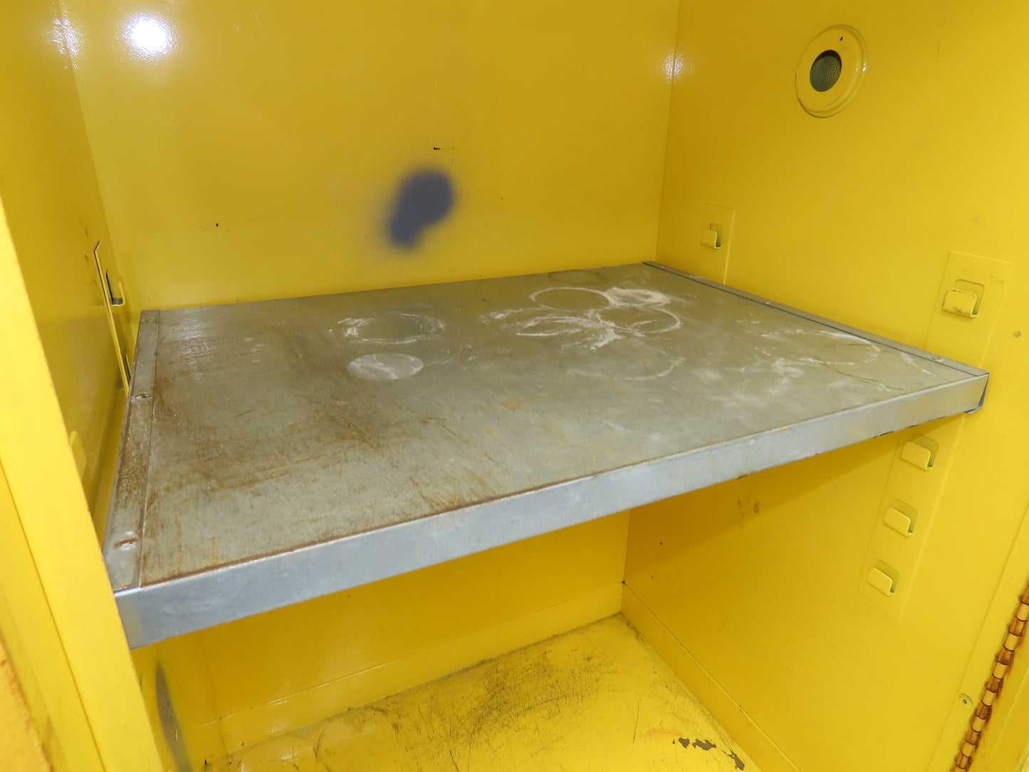 Justrite 25710 Suregrip Flammable Safety Cabinet 12 Gal Yellow Manual Close