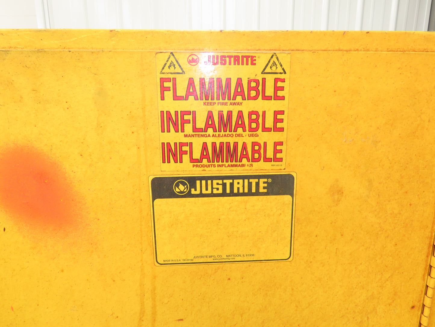 Justrite 25710 Suregrip Flammable Safety Cabinet 12 Gal Yellow Manual Close