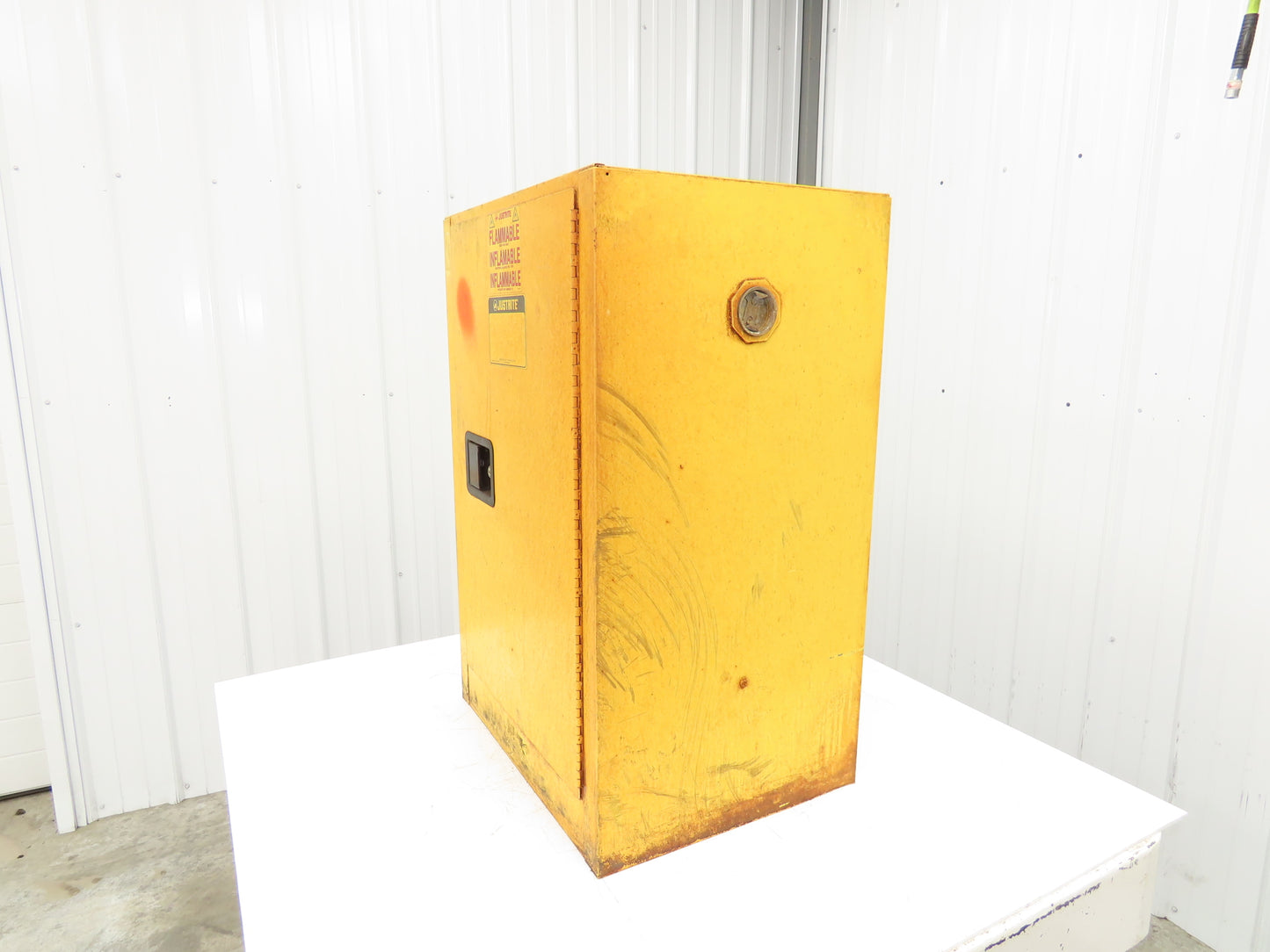 Justrite 25710 Suregrip Flammable Safety Cabinet 12 Gal Yellow Manual Close
