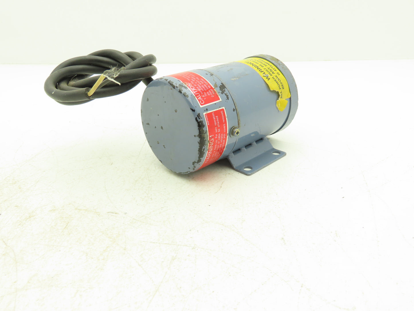 Cleveland Vibrator RES-0.1-2 Single Phase Rotary Electric Vibrator 3165RPM