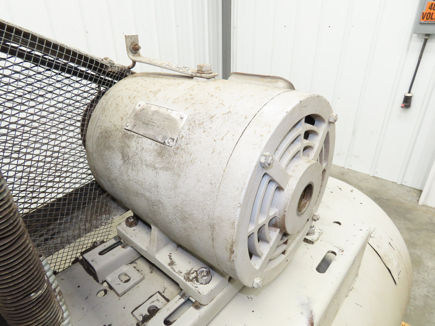 Speedaire Dayton Two Stage Air Compressor 3Ph 230/460V 10Hp 200PSI 120Gal Tank