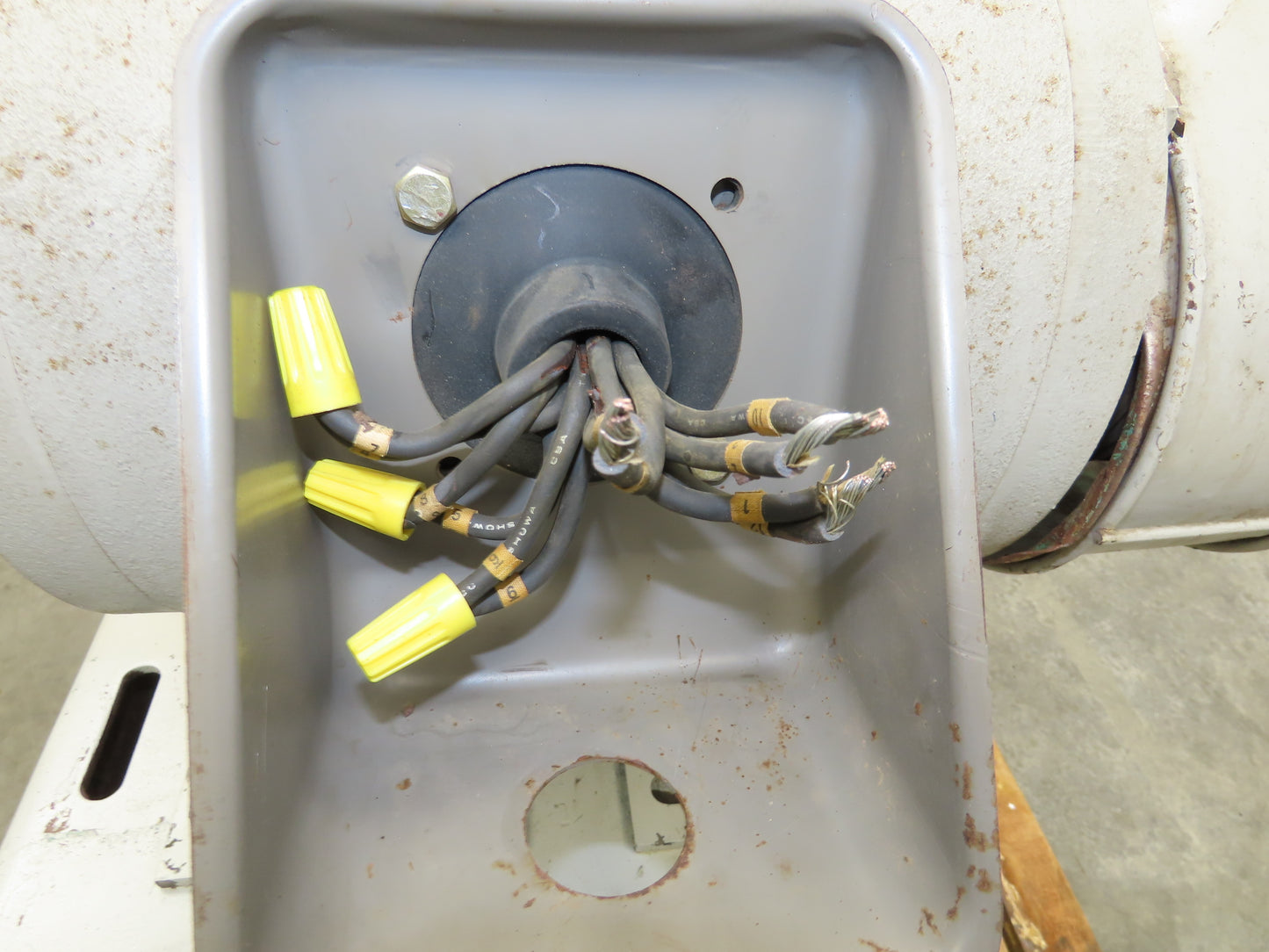 Speedaire Dayton Two Stage Air Compressor 3Ph 230/460V 10Hp 200PSI 120Gal Tank