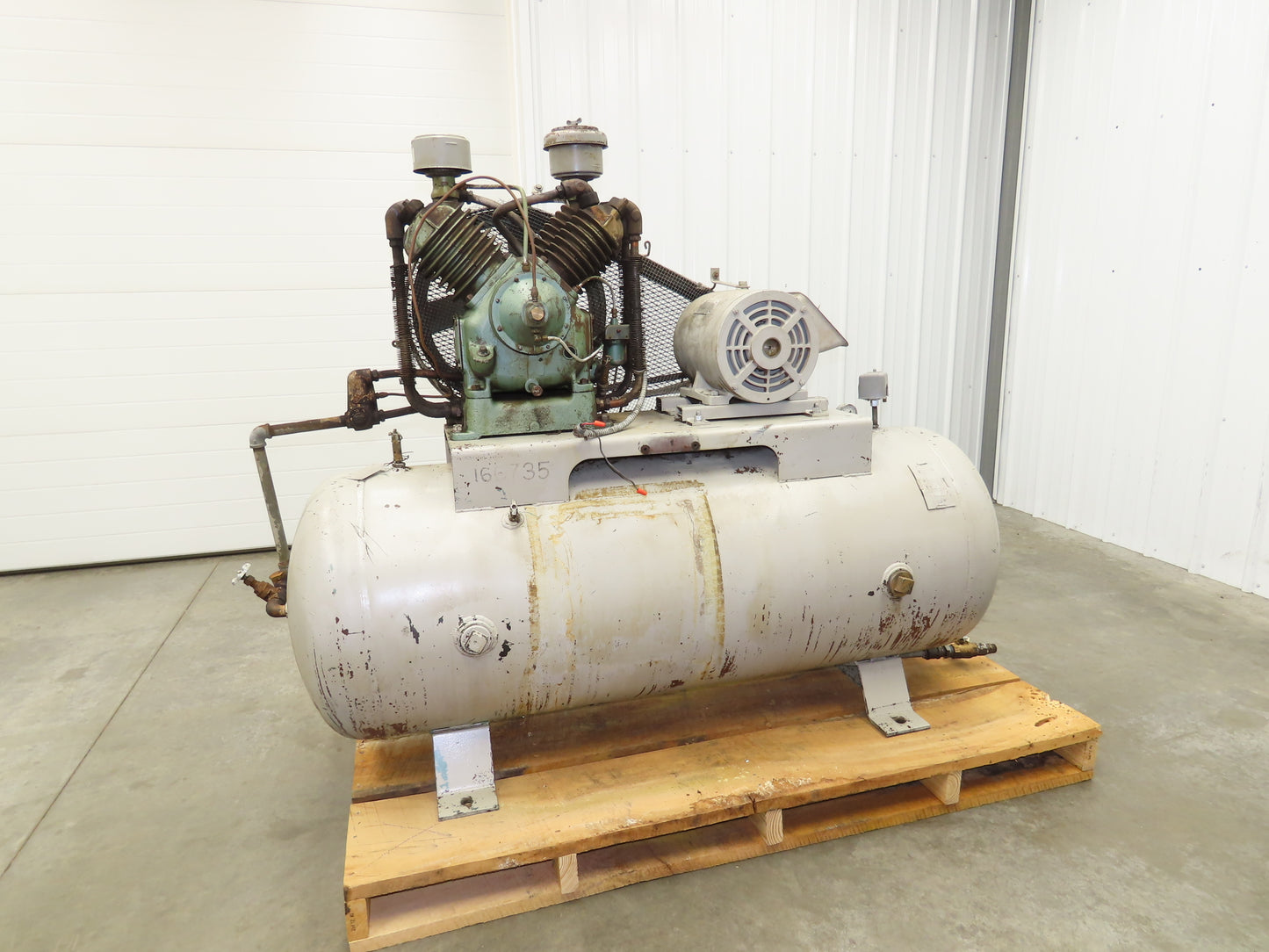 Speedaire Dayton Two Stage Air Compressor 3Ph 230/460V 10Hp 200PSI 120Gal Tank
