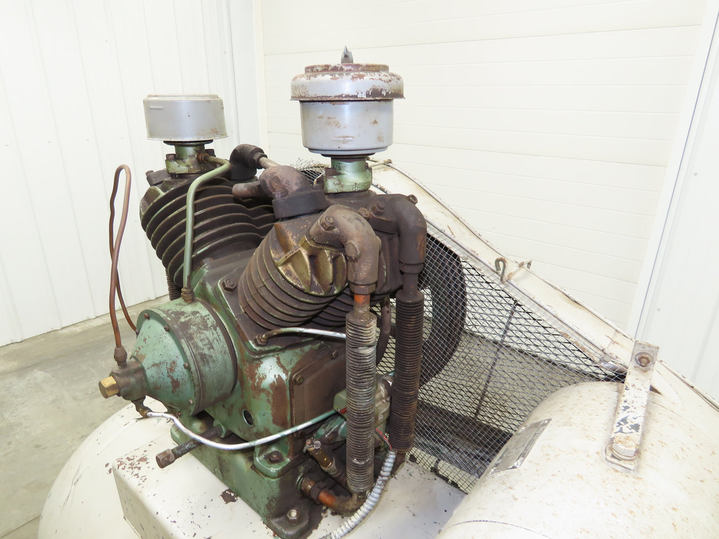 Speedaire Dayton Two Stage Air Compressor 3Ph 230/460V 10Hp 200PSI 120Gal Tank