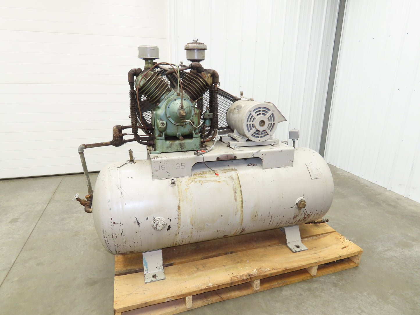 Speedaire Dayton Two Stage Air Compressor 3Ph 230/460V 10Hp 200PSI 120Gal Tank