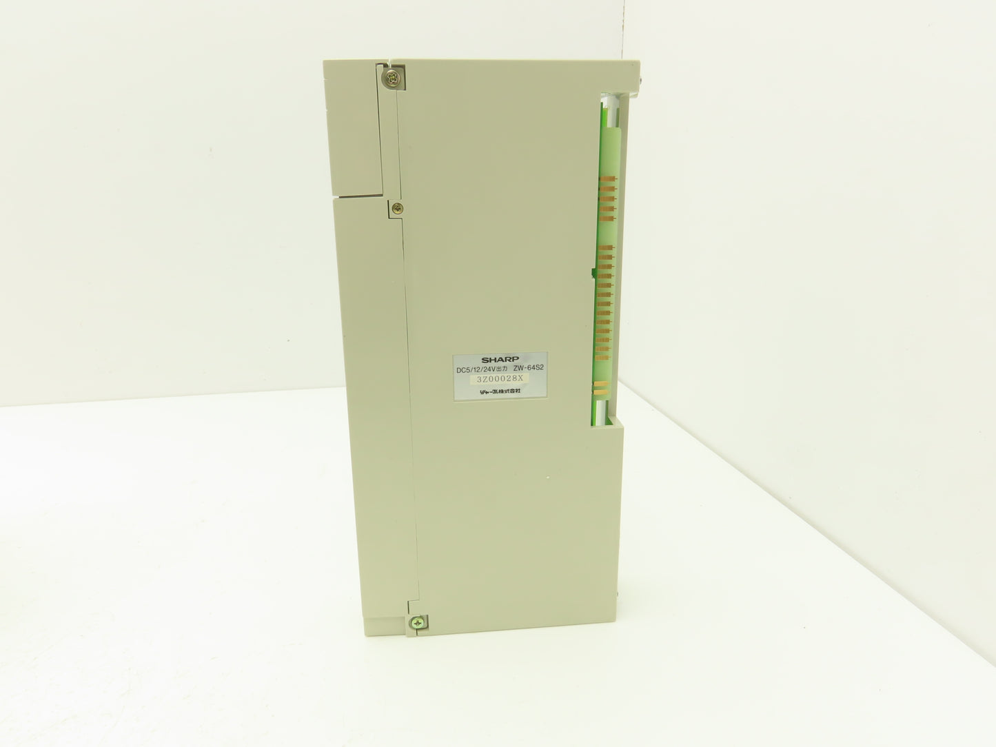 Sharp ZW-64S2 Output I/O Module DC 5/12/24VDC W/ 3K144010B Printed Circuit Board