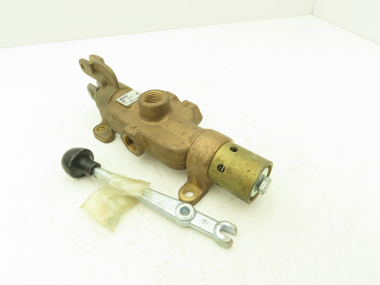 Schrader Bellows M07444943 Pneumatic Manual Air Valve Roller Lever Spring Return