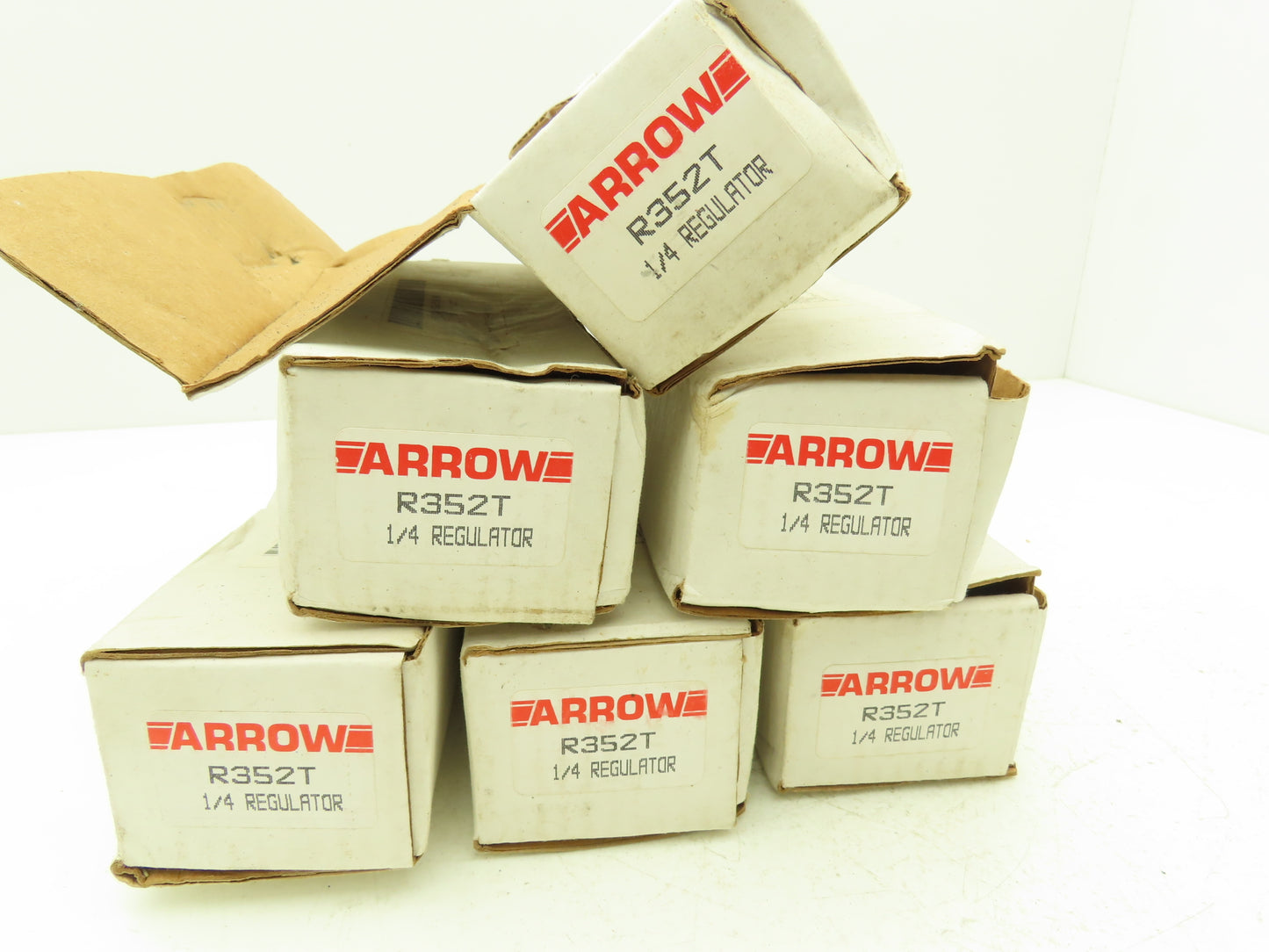 Arrow R352T Pneumatic Air Line Regulator 1/4" NPT 125psi Series R35 Lot of 6