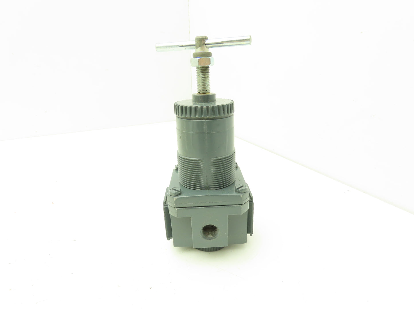 Arrow R352T Pneumatic Air Line Regulator 1/4" NPT 125psi Series R35 Lot of 6