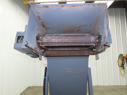 Hakusan 8' Chip Conveyor 17"W x 60" Infeed 45-49"H Discharge 230V 3PH