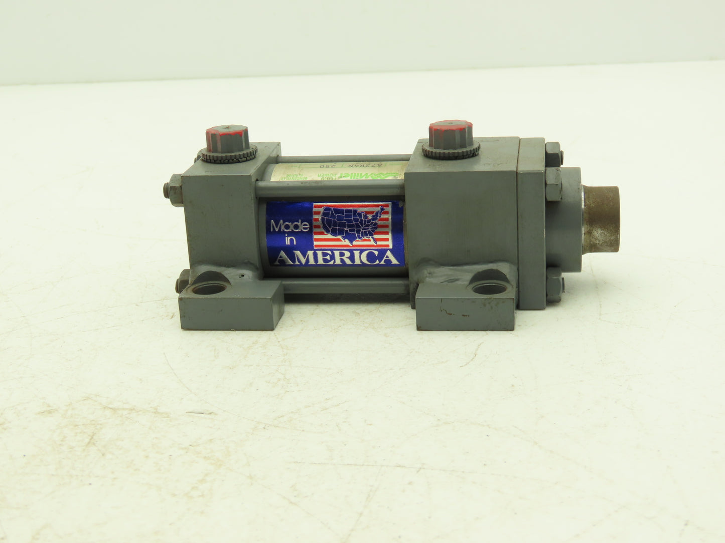 Miller A72R4N Pneumatic Air Cylinder 1.5" Bore 1" Stroke 250psi Lug Foot Mount