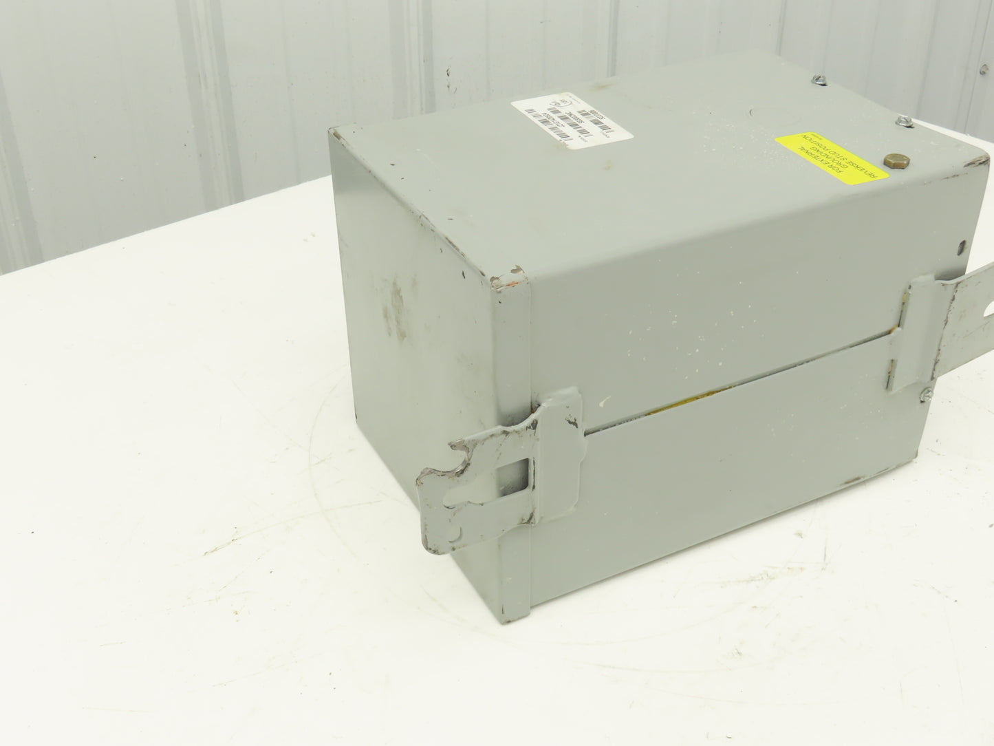 Allen Bradley 1497D-A14-M10-0-N Transformer 3kva HV 240/480V LV 120/240V 1PH