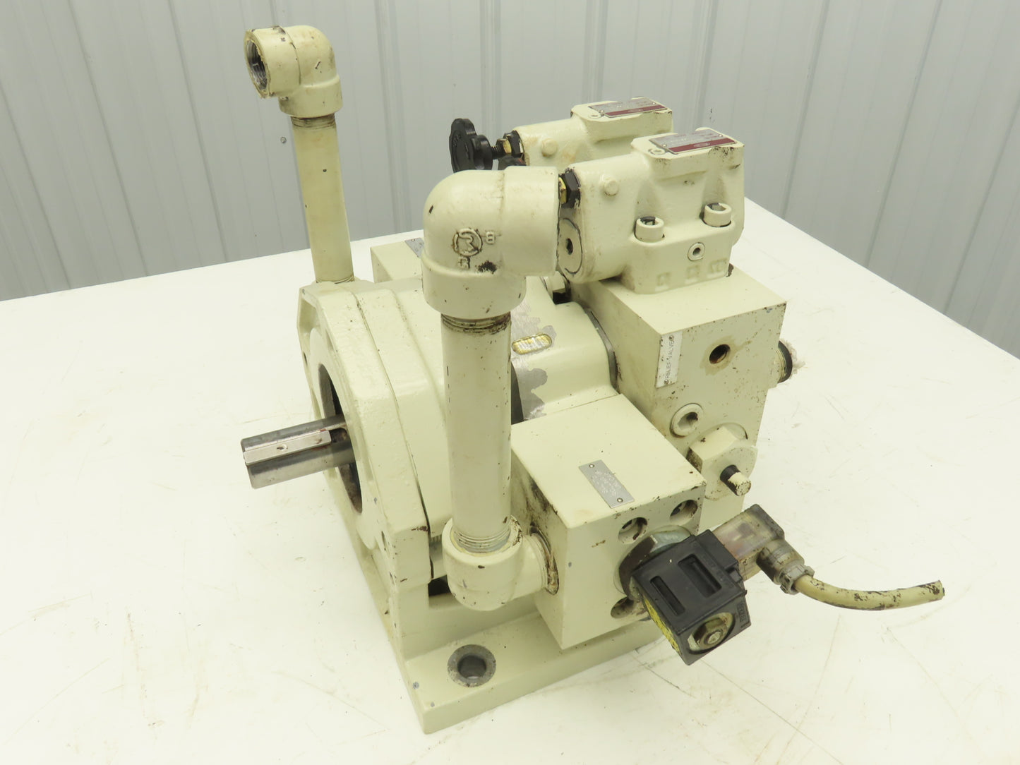 Toyooki TCM5-L63-M1-A-022 Hydraulic Internal Gear Pump 3000 PSI 62.2cm³/rev
