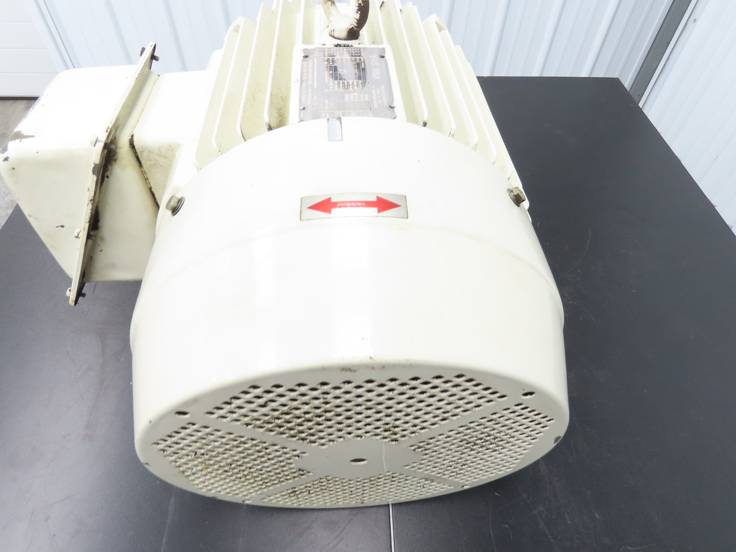 Toshiba 0254FTSA21A-P AC Motor 25Hp 18.5kw 1760 RPM 230/460V 3PH 284T Epact-CT