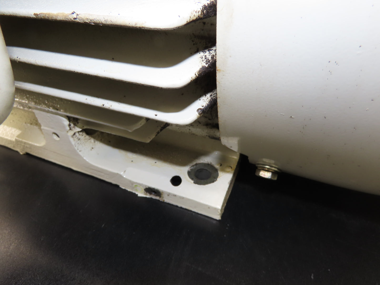 Toshiba 0254FTSA21A-P AC Motor 25Hp 18.5kw 1760 RPM 230/460V 3PH 284T Epact-CT