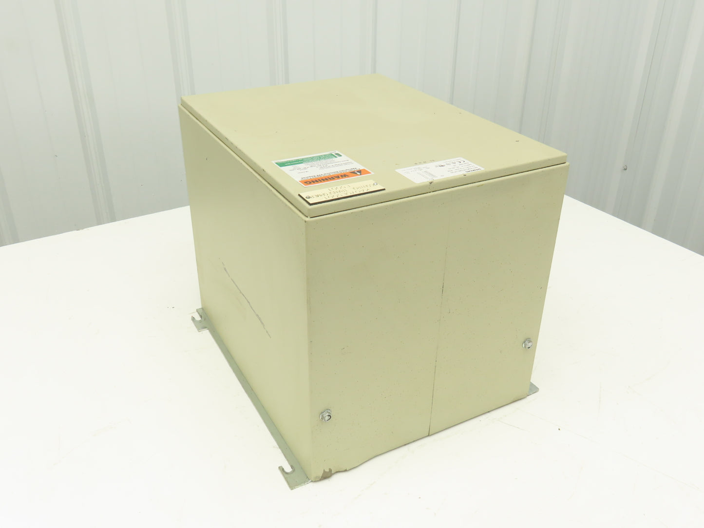 Siemens 4AT3096-0EQ80-0FD0 Stepdown Transformer 3/17kva HV 280-575V LV 120V 1PH