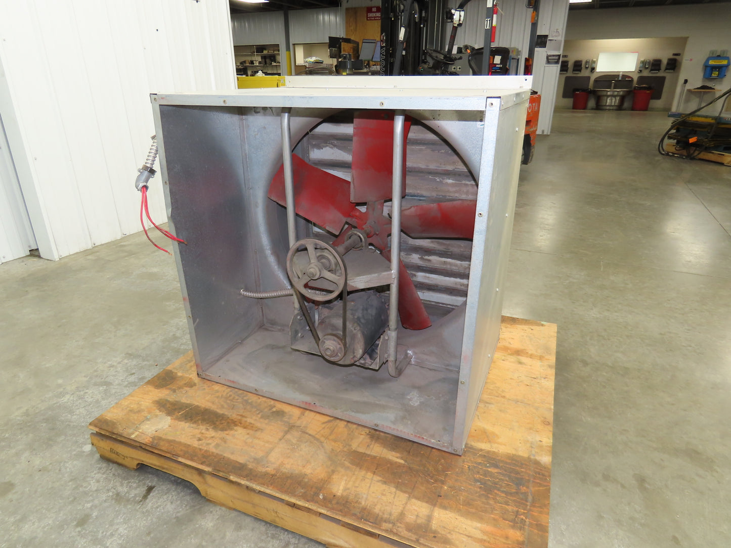 Dayton 6D574 Cabinet Exhaust Fan 30" Shutter Mounted 1HP 230/460V 3PH 9408CFM