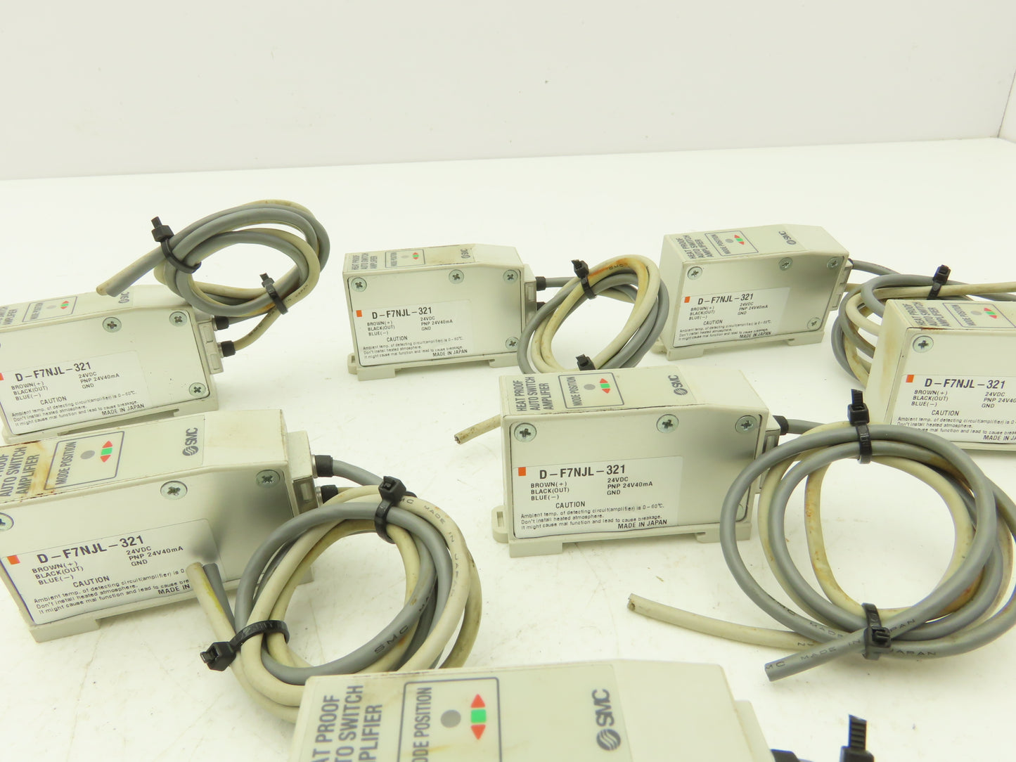 SMC D-F7NJL-321 Cylinder Auto Switch Control Solid State 24VDC