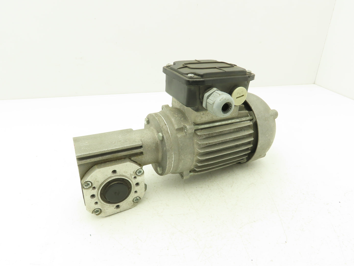 Lafert 3842503585-187 Gearmotor 10:1 Ratio 156rpm .09kw 240/415V 3PH Hex Shaft