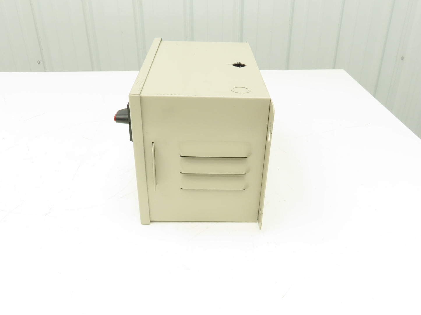 Dongan TDL-170 Transformer Lighting Disconnect 1/2KVA 1PH HV 480V LV 120V
